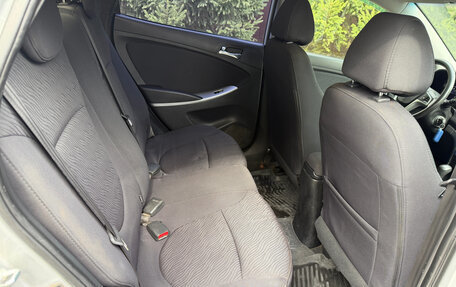 Hyundai Solaris II рестайлинг, 2013 год, 690 000 рублей, 27 фотография
