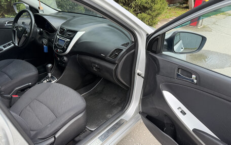 Hyundai Solaris II рестайлинг, 2013 год, 690 000 рублей, 28 фотография
