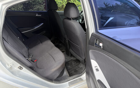 Hyundai Solaris II рестайлинг, 2013 год, 690 000 рублей, 26 фотография