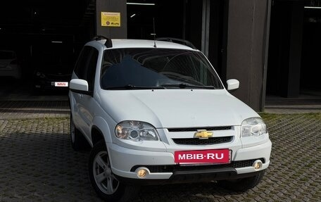 Chevrolet Niva I рестайлинг, 2013 год, 549 000 рублей, 2 фотография