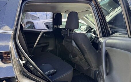 Toyota RAV4, 2018 год, 2 090 000 рублей, 9 фотография