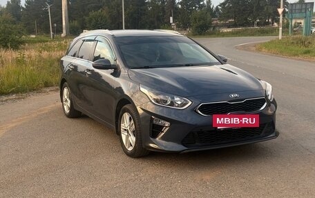 KIA cee'd III, 2020 год, 1 900 000 рублей, 3 фотография
