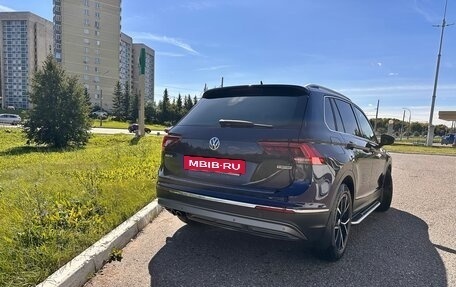 Volkswagen Tiguan II, 2020 год, 3 500 000 рублей, 3 фотография