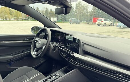 Volkswagen Golf VIII, 2022 год, 2 650 000 рублей, 10 фотография