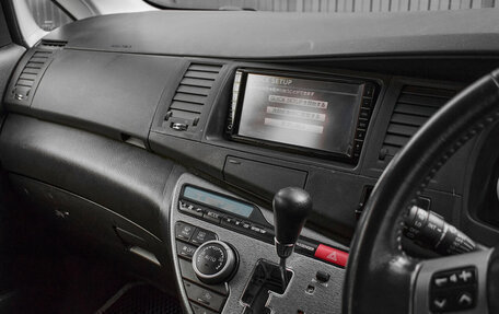 Toyota ISis I, 2010 год, 1 270 000 рублей, 14 фотография