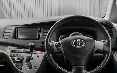 Toyota ISis I, 2010 год, 1 270 000 рублей, 12 фотография