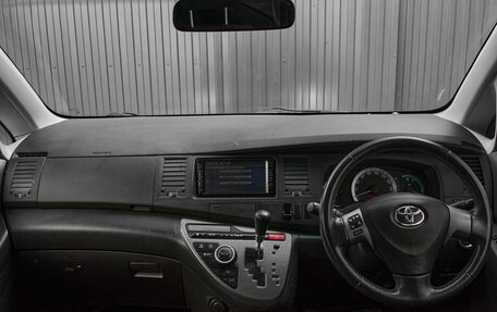 Toyota ISis I, 2010 год, 1 270 000 рублей, 11 фотография