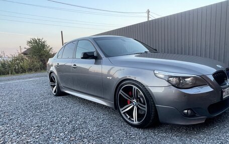 BMW 5 серия, 2008 год, 1 850 000 рублей, 2 фотография