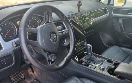 Volkswagen Touareg III, 2013 год, 1 890 000 рублей, 12 фотография