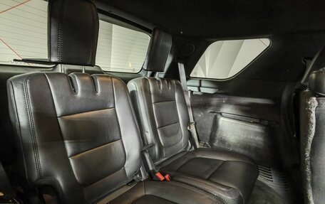 Ford Explorer VI, 2015 год, 1 600 000 рублей, 25 фотография