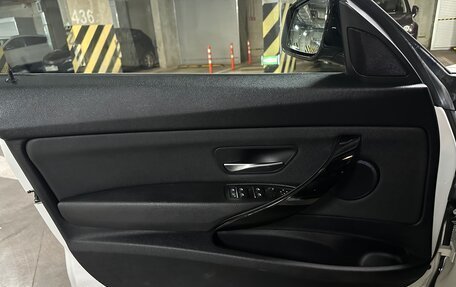 BMW 3 серия, 2020 год, 3 600 000 рублей, 21 фотография