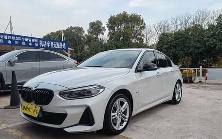 BMW 1 серия, 2022 год, 1 815 000 рублей, 3 фотография