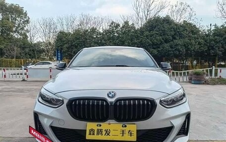 BMW 1 серия, 2022 год, 1 815 000 рублей, 2 фотография