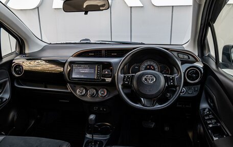 Toyota Vitz, 2019 год, 1 050 000 рублей, 6 фотография