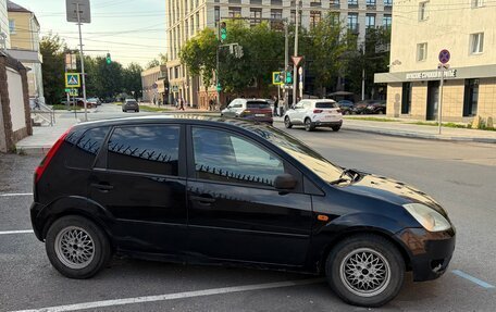 Ford Fiesta, 2002 год, 229 000 рублей, 3 фотография