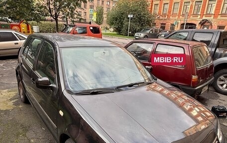 Volkswagen Golf IV, 2000 год, 250 000 рублей, 2 фотография