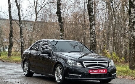 Mercedes-Benz C-Класс, 2011 год, 1 150 000 рублей, 2 фотография