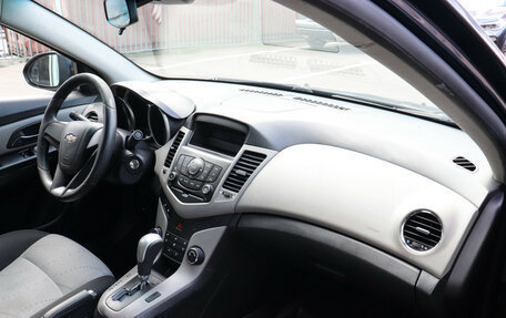 Chevrolet Cruze II, 2011 год, 697 000 рублей, 8 фотография