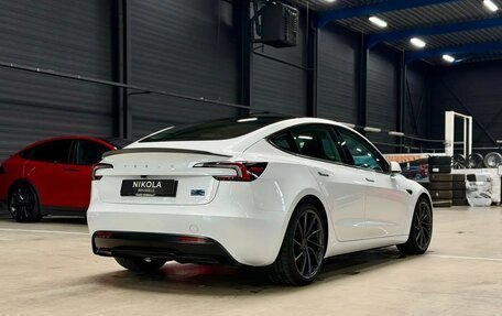 Tesla Model 3 I, 2025 год, 7 366 000 рублей, 4 фотография