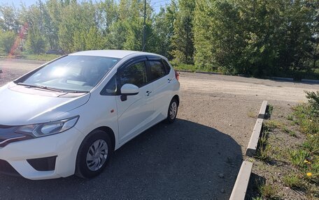 Honda Fit III, 2014 год, 965 000 рублей, 2 фотография