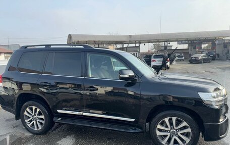 Toyota Land Cruiser 200, 2015 год, 5 750 000 рублей, 2 фотография