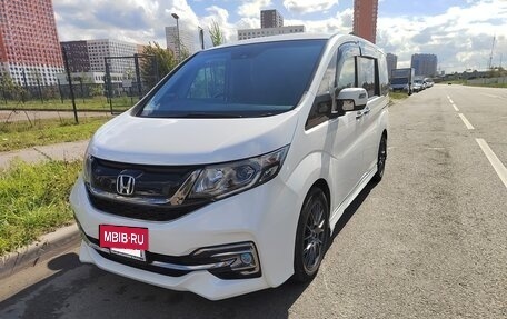Honda Stepwgn IV, 2017 год, 1 650 000 рублей, 15 фотография