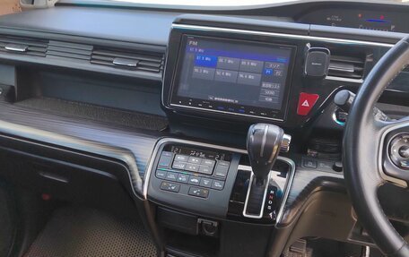 Honda Stepwgn IV, 2017 год, 1 650 000 рублей, 21 фотография