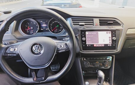 Volkswagen Tiguan II, 2018 год, 2 200 000 рублей, 12 фотография