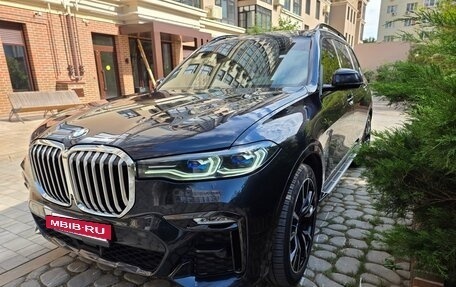 BMW X7, 2021 год, 10 300 000 рублей, 3 фотография