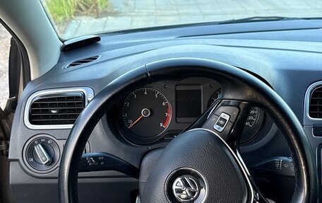 Volkswagen Polo VI (EU Market), 2016 год, 1 090 000 рублей, 21 фотография