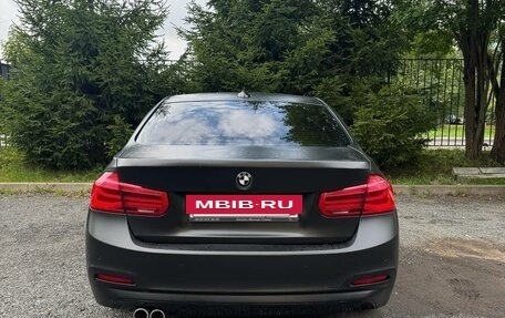 BMW 3 серия, 2017 год, 1 800 000 рублей, 12 фотография