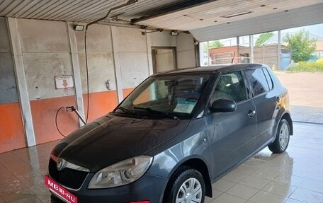 Skoda Fabia II, 2011 год, 600 000 рублей, 2 фотография