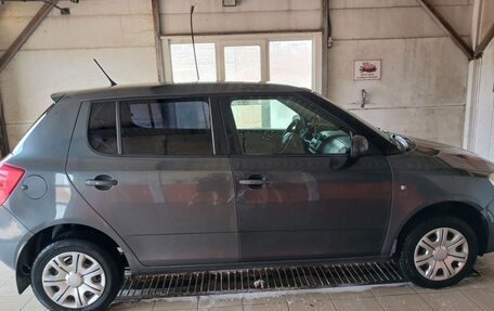 Skoda Fabia II, 2011 год, 600 000 рублей, 6 фотография