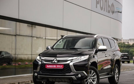 Mitsubishi Pajero Sport III рестайлинг, 2018 год, 2 699 000 рублей, 1 фотография