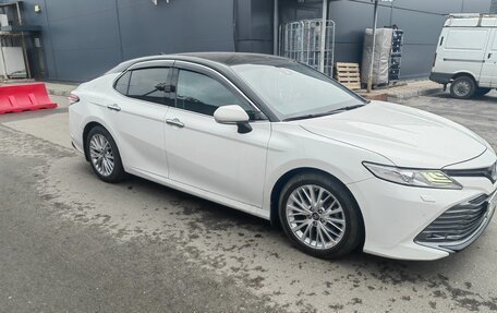 Toyota Camry, 2019 год, 2 670 000 рублей, 9 фотография
