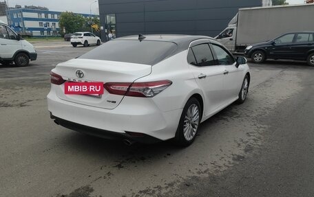 Toyota Camry, 2019 год, 2 670 000 рублей, 8 фотография