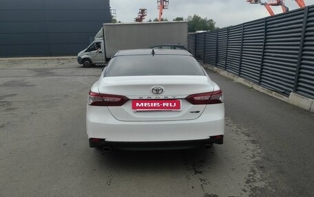 Toyota Camry, 2019 год, 2 670 000 рублей, 6 фотография