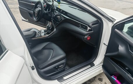 Toyota Camry, 2019 год, 2 670 000 рублей, 16 фотография