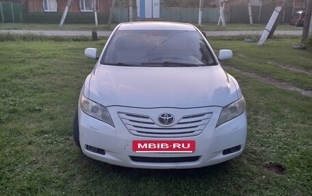 Toyota Camry, 2008 год, 1 100 000 рублей, 2 фотография