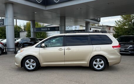 Toyota Sienna III, 2011 год, 2 050 000 рублей, 5 фотография