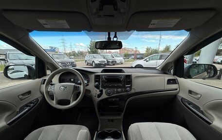 Toyota Sienna III, 2011 год, 2 050 000 рублей, 10 фотография