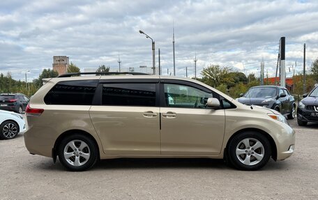 Toyota Sienna III, 2011 год, 2 050 000 рублей, 6 фотография
