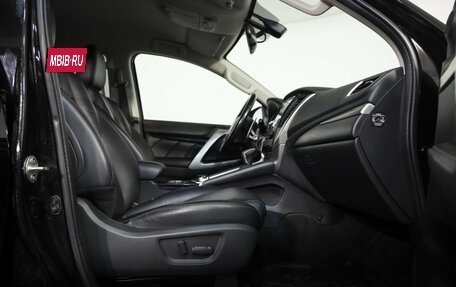 Mitsubishi Pajero Sport III рестайлинг, 2018 год, 2 699 000 рублей, 25 фотография
