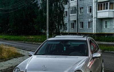 Mercedes-Benz C-Класс, 2002 год, 700 000 рублей, 1 фотография