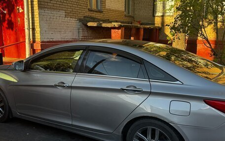 Hyundai Sonata VI, 2011 год, 1 000 000 рублей, 7 фотография