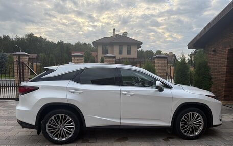 Lexus RX IV рестайлинг, 2021 год, 6 000 000 рублей, 3 фотография
