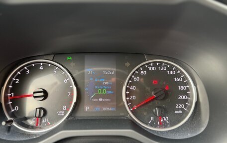 Toyota RAV4, 2021 год, 3 550 000 рублей, 6 фотография