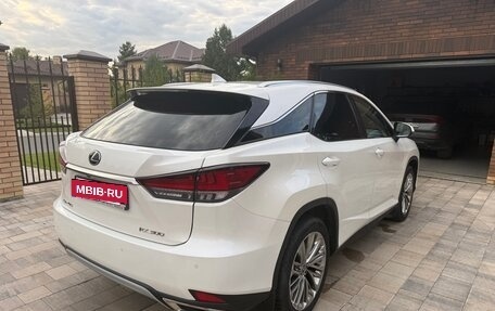 Lexus RX IV рестайлинг, 2021 год, 6 000 000 рублей, 4 фотография
