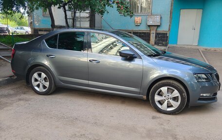 Skoda Octavia, 2018 год, 1 990 000 рублей, 3 фотография