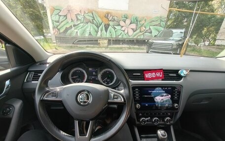 Skoda Octavia, 2018 год, 1 990 000 рублей, 13 фотография